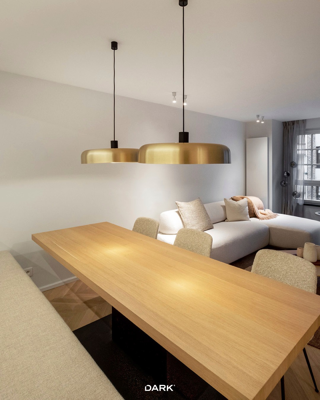 GAZTA – A Slice of Light ✨

Named after the Basque word for cheese ball, GAZTA brings a playful yet elegant touch to any space. 
With its soft, round form and smooth finish, this fixture is a nod to comfort food and cozy interiors alike.
Available in a delicious range of colors, GAZTA comes in pendant and a wall version – perfect for dining rooms, lounges, bars, or boutique spaces that crave character and warmth.

#darkbe #darklighting #interiordesign #design #designverlichting #ikkoopbelgisch #belgischmerk #belgiandesign #interieurdesign #interiordesign #productdesign #designlighting #lighting #verlichting #wealllovethedark