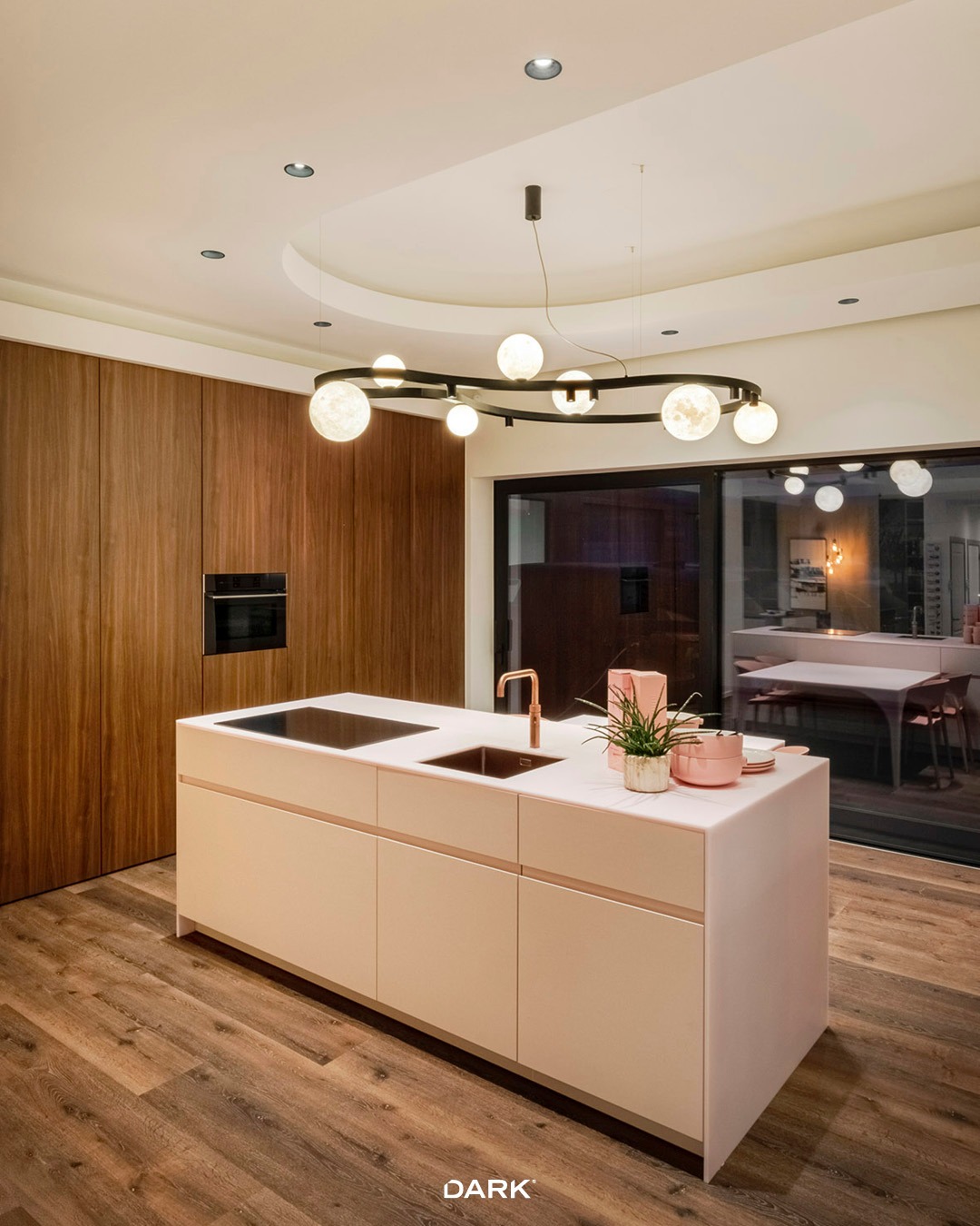 💡 Spot the glow in Ostend!
Shining at the LDW showroom 
On display:
⚡ Cuiaba
⚡ Magnifique
⚡ Elpee
⚡ Chique
⚡ Planetzzz Pluz Organic
⚡ Emanuelle

@ldwinterieur 

#darkbe #darklighting #interiordesign #design #designverlichting #ikkoopbelgisch #belgischmerk #belgiandesign #interieurdesign #interiordesign #productdesign #designlighting #lighting #verlichting #wealllovethedark