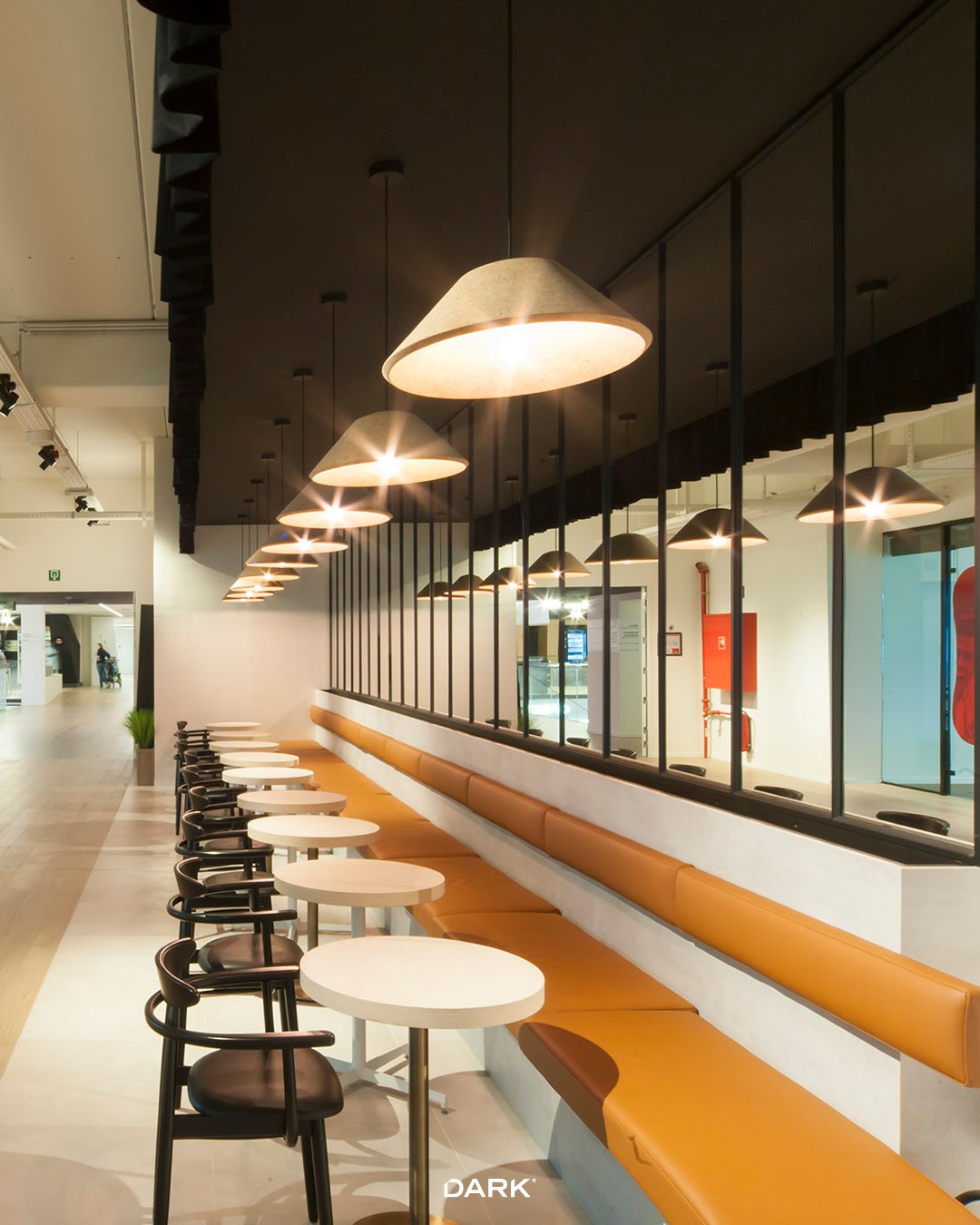 CAPITANO
Soft light, bold material. ✨
Crafted entirely from natural cork, CAPITANO brings a warm, tactile glow to any space – from cafés and co-working hubs to intimate meeting corners. The cork shade softens the light, adds a gentle acoustic effect, and introduces a sustainable, organic touch to otherwise hard surfaces and clean lines.
Want CAPITANO in your next project? Get in touch via bio.

#CAPITANO #lightingdesign #corkdesign #interiorarchitecture #hospitalitydesign #officedesign #sustainabledesign #pendantlight #darkbe #darklighting #interiordesign #design #designverlichting #ikkoopbelgisch #belgischmerk #belgiandesign #interieurdesign #interiordesign #productdesign #designlighting #lighting #verlichting #wealllovethedark